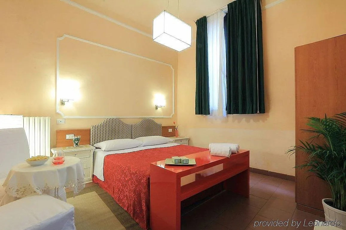Hotel Toscana 피렌체 2*,
